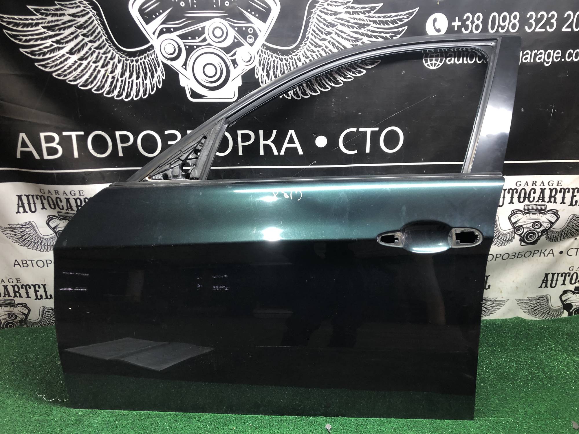 Дверка передня ліва Bmw E91 21957819