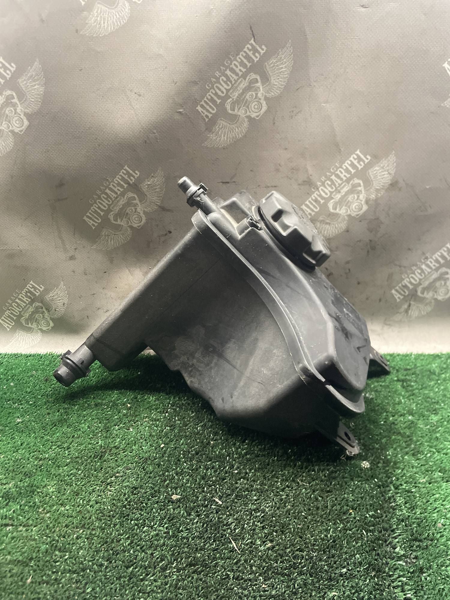 Розширювальний бачок BMW E81, E82, E88, E90, E91 1713zb7810592