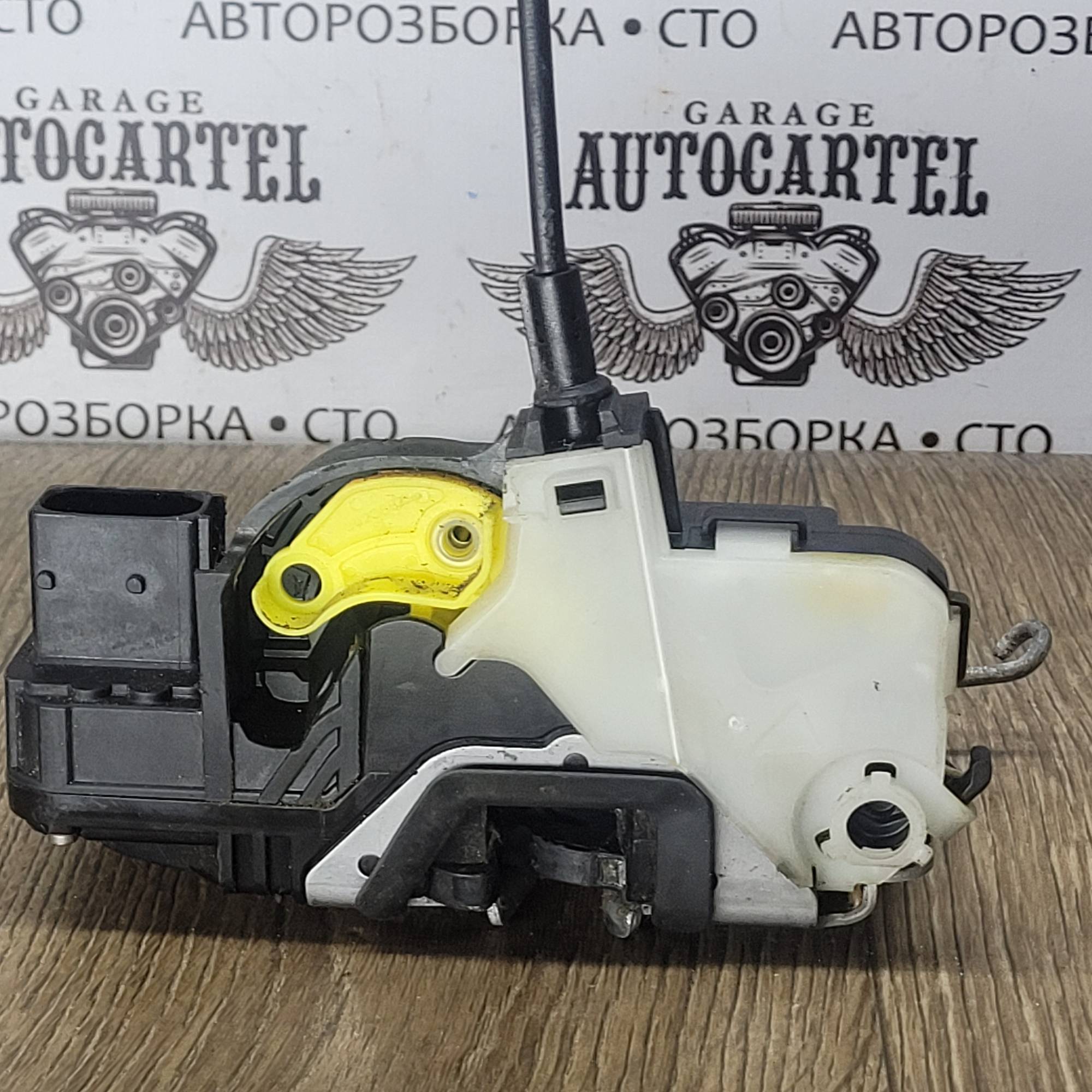 3023881 Замок задній лівий chevrolet cruze 2001 - 2016, 5pin