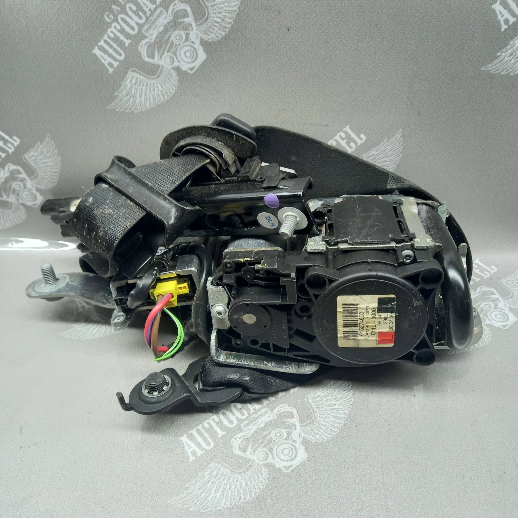 a2048606785 Ремінь безпеки передній лівий Mercedes W204