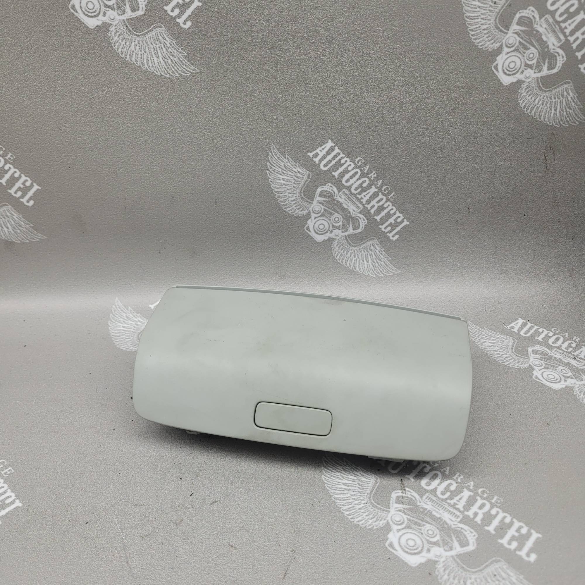 1k0868837g бардачок volkswagen passat b6