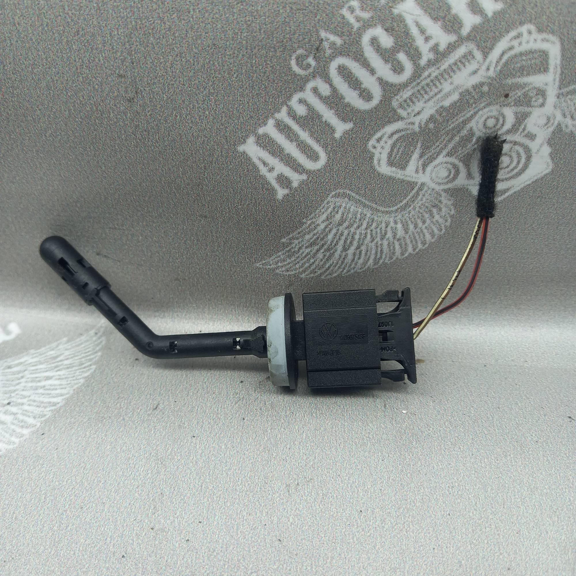 Датчик температури кондиціонера Volkswagen Passat B6 B7 Golf 5 6 1k0907543f