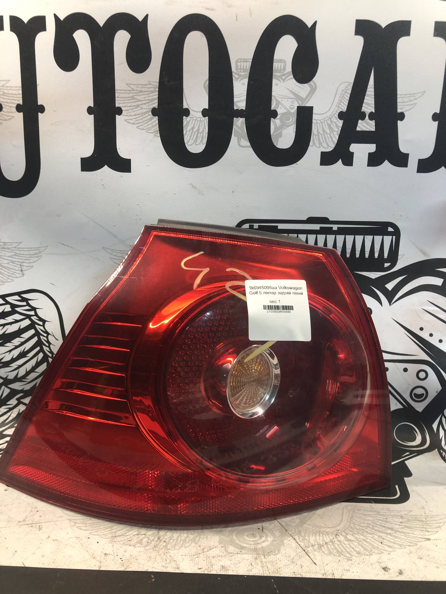 1k6945095aa Volkswagen Golf 5 ліхтар задній лівий