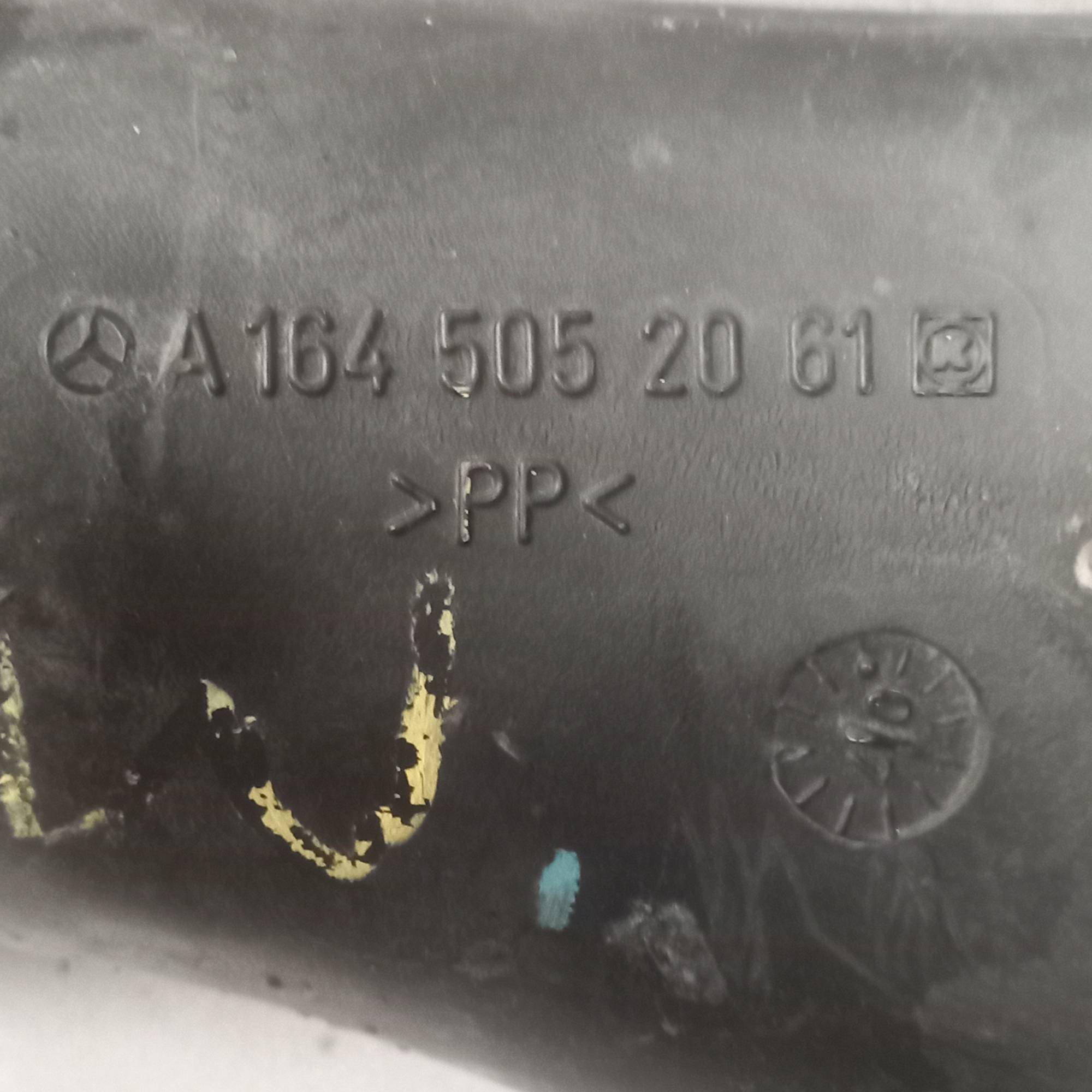 Патрубок повітря mercedes-benz w164 ml-class a1645052061