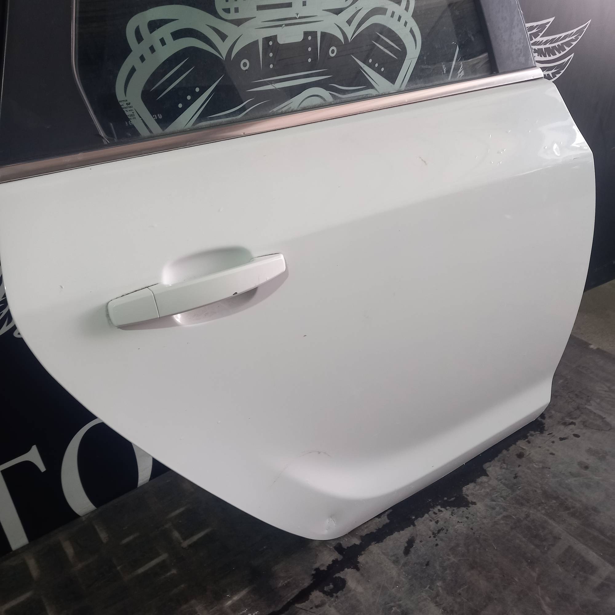 Дверка права задні Opel Astra J,хетч,2012 21500695