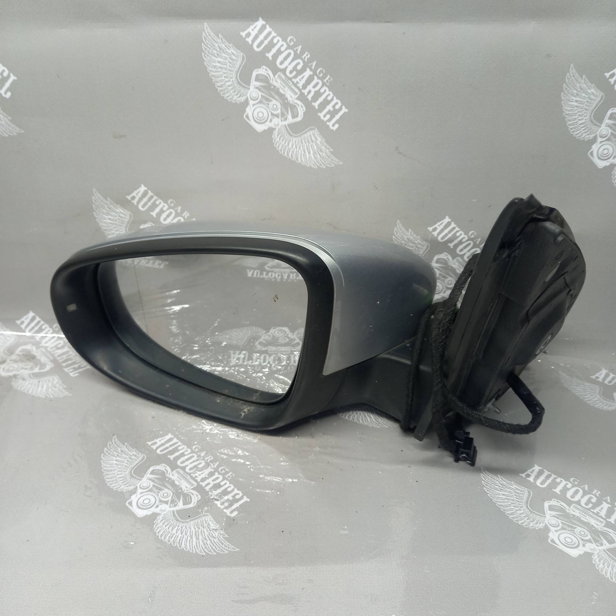 Дзеркало ліве VW GOLF VI 6pin 5k0857933b 21528439