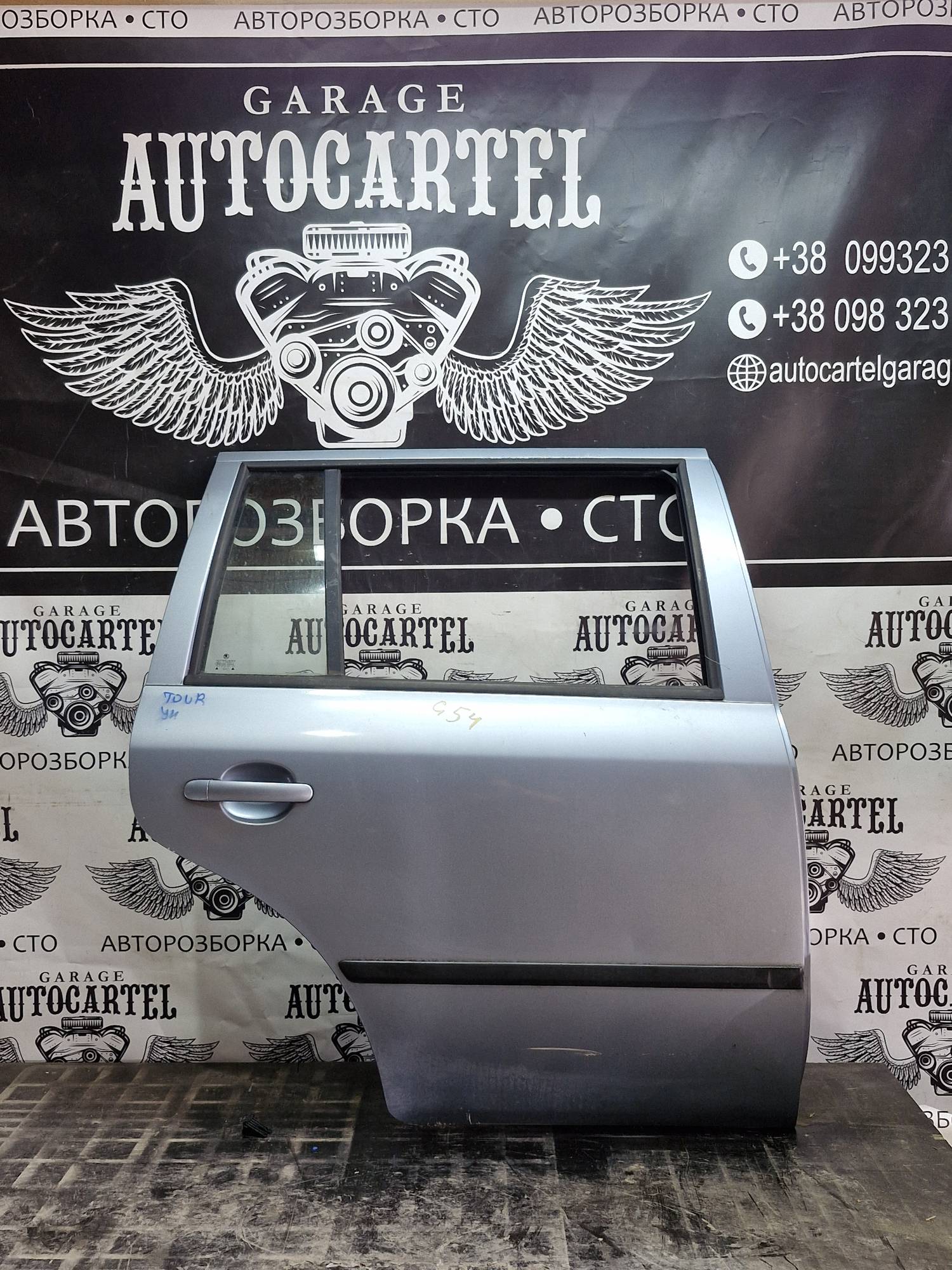 Дверка задня права Skoda Octavia Tour 21530135