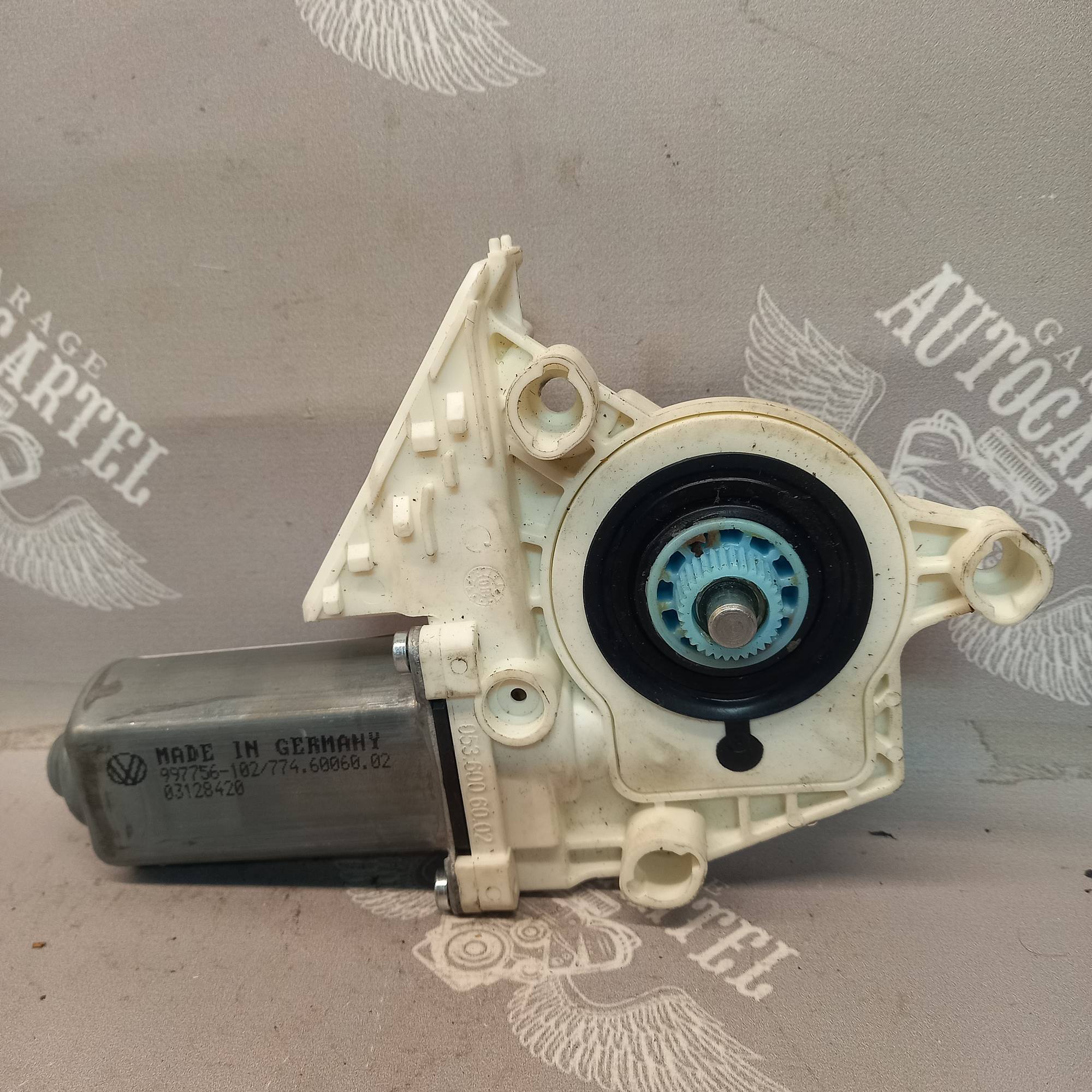 1k0959704al Моторчик склопідйомника правий задній Volkswagen Golf 5 2003 - 2009