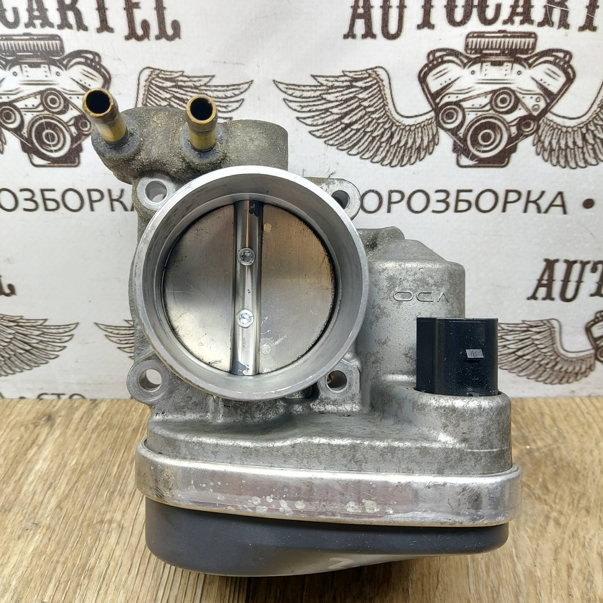 Дросельна заслонка VAG 2.0 FSI 06F133062