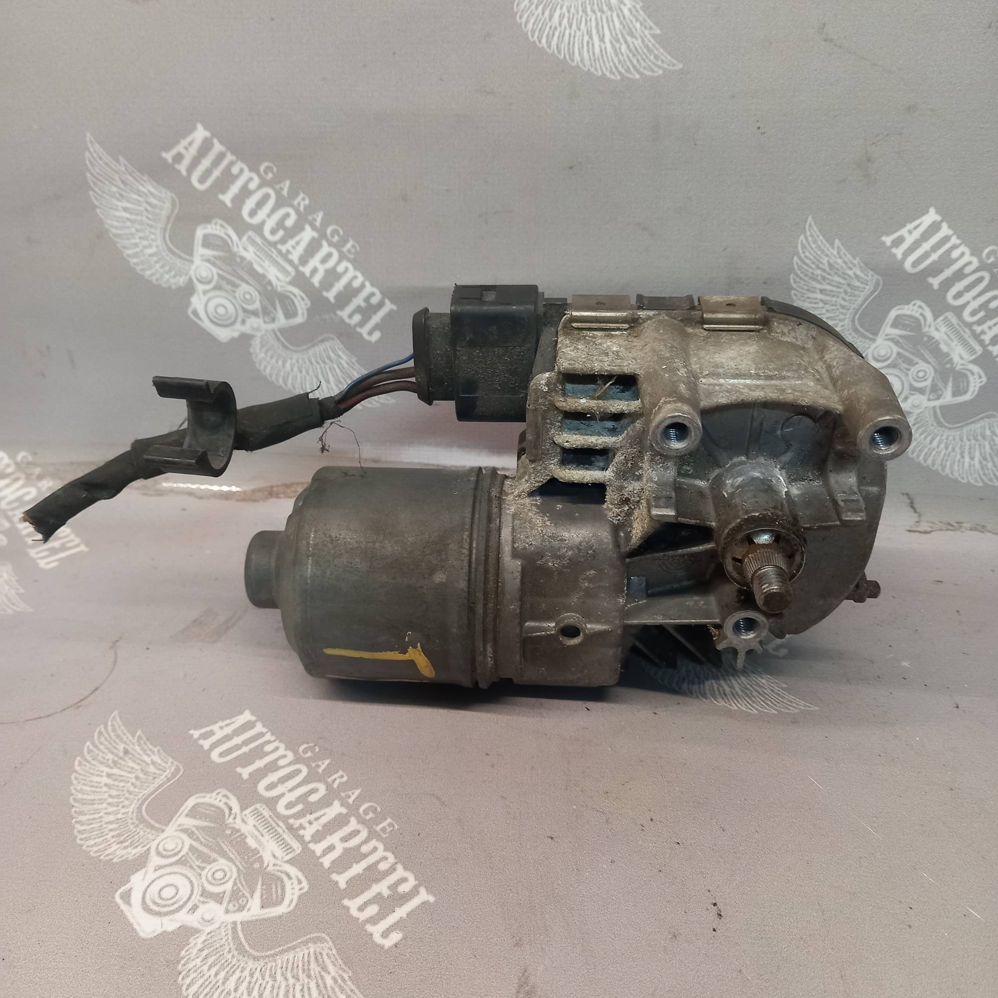 Моторчик склоочисника без трапеції VOLKSWAGEN TOURAN 03-10 1t955120c