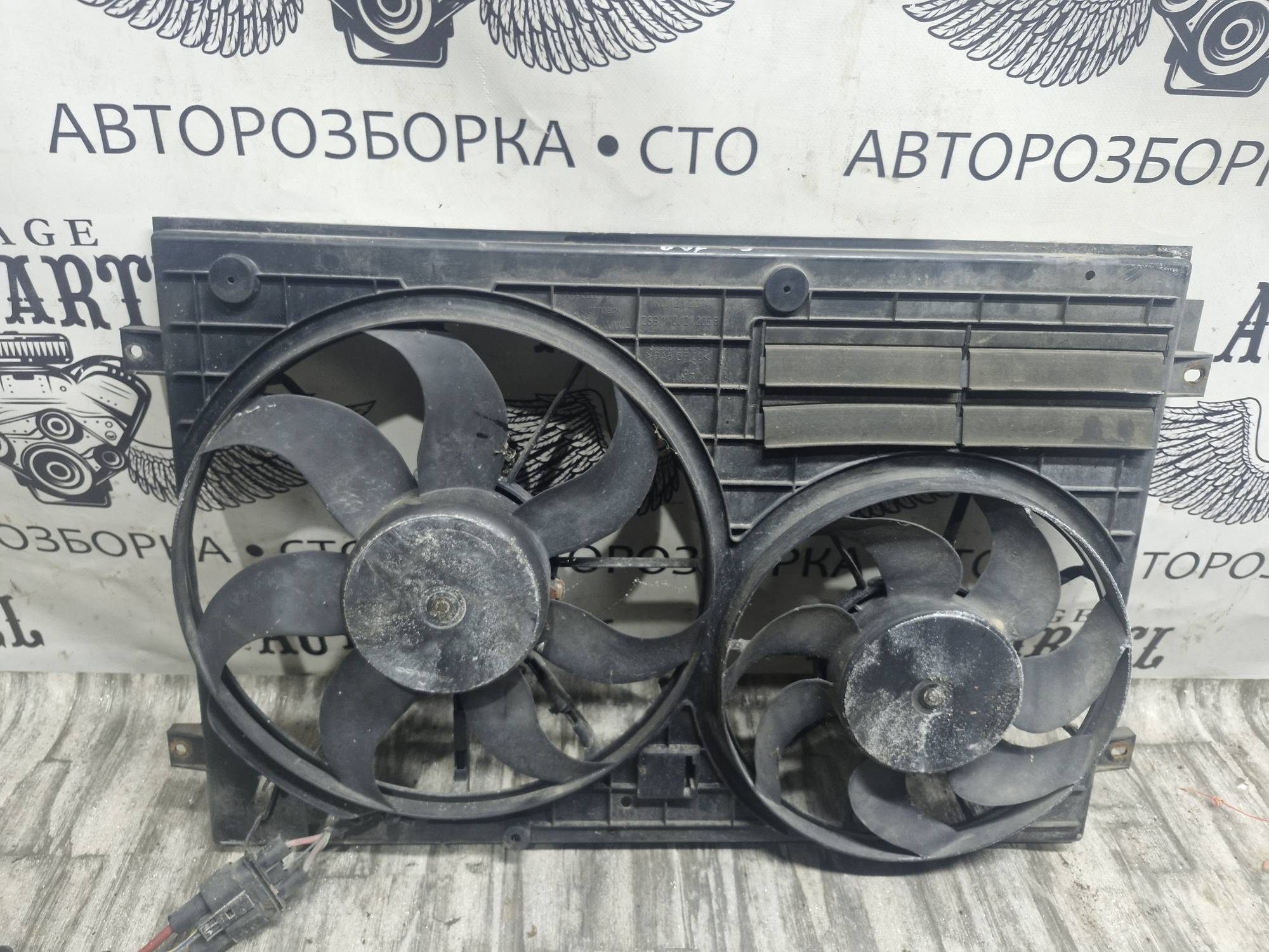 1k0121207 1k0121207 Радіатор кондиціонера Volkswagen Golf 5 2003 - 2009