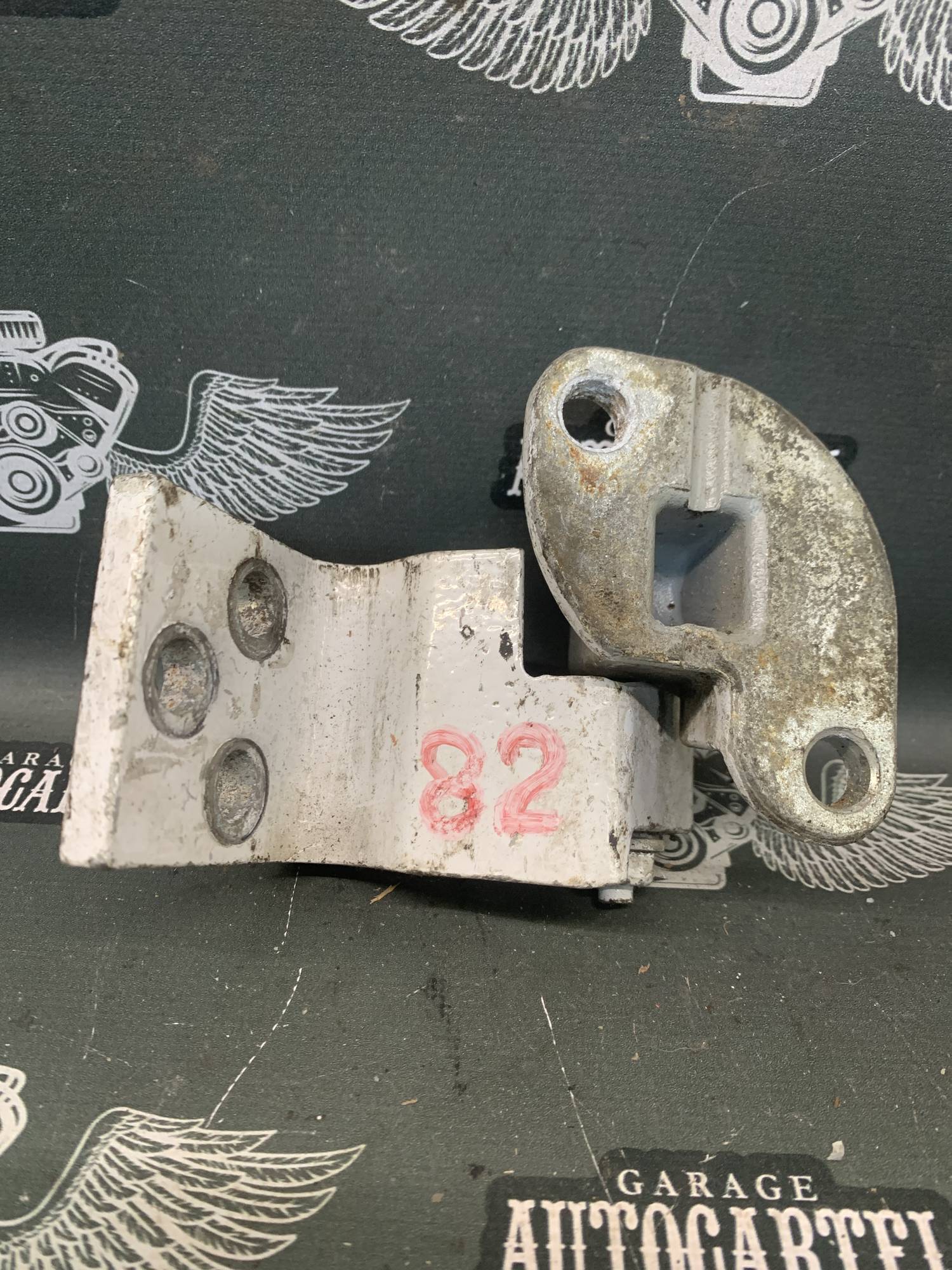 Петля дверки Mercedes Vito W638 1996-2003 vito 2100000621149
