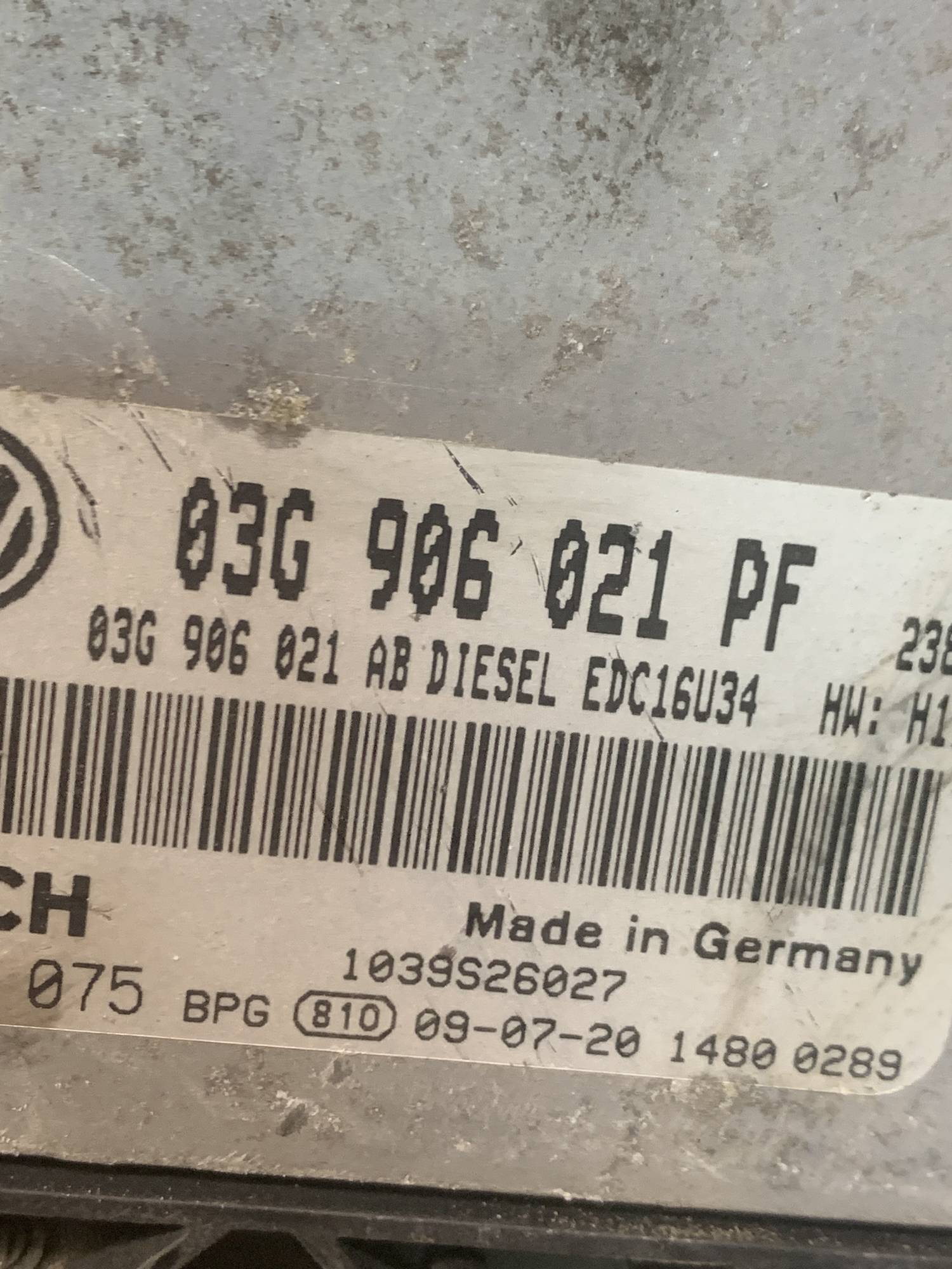 Блок керування двигуном ЕБУ ECU VOLKSWAGEN CADDY 1.9 TDI 03g906021pf