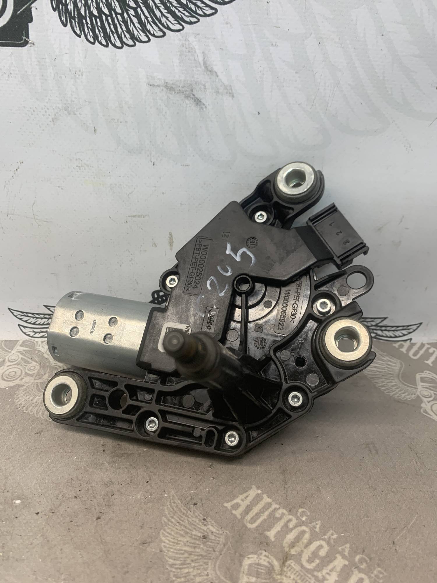 Моторчик склоочисника зад MERCEDES W205 a2059063400
