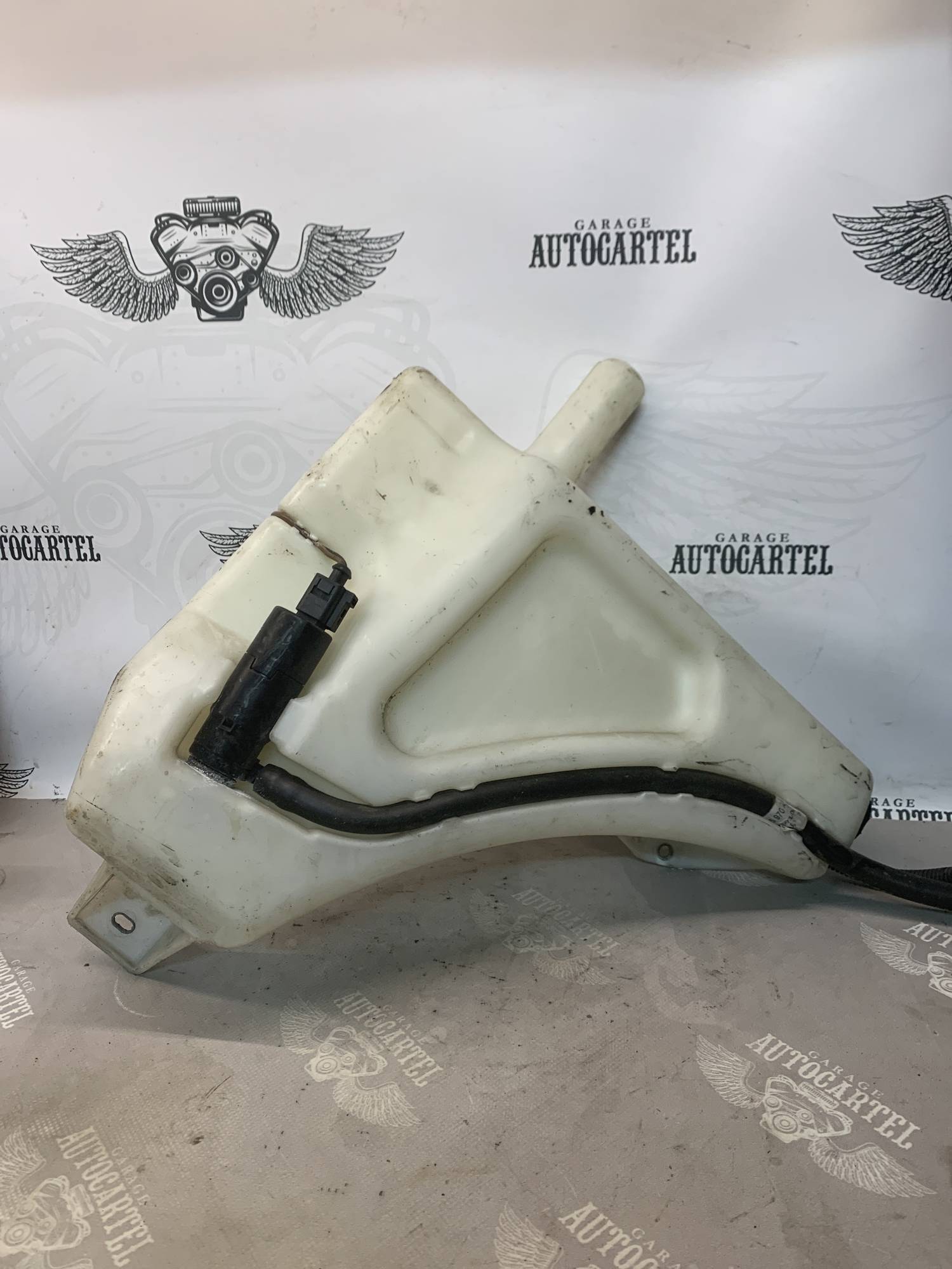 Розширювальний бачок скла Audi Q7 4l0955453