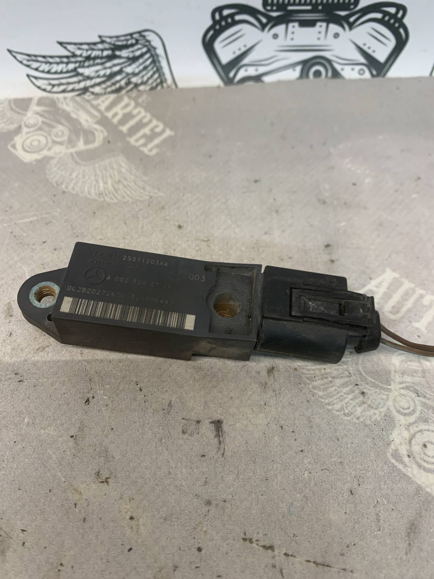Датчик удару Airbag Mercedes E-class W211 a0028202726