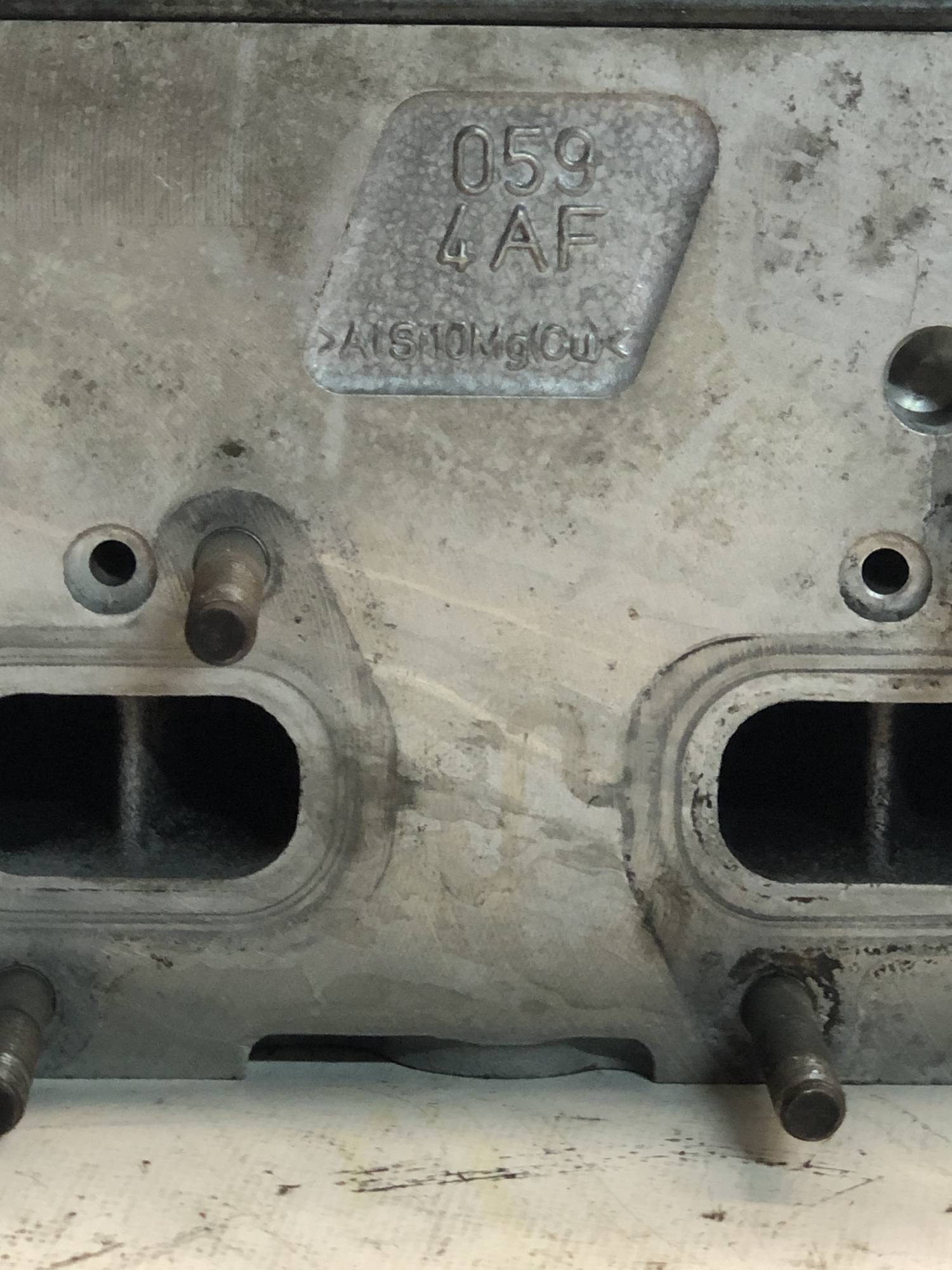 Головка блоку права Audi A4 2.7tdi, 3.0tdi (B7) 2004-2007 0594AF коплектацію уточняти