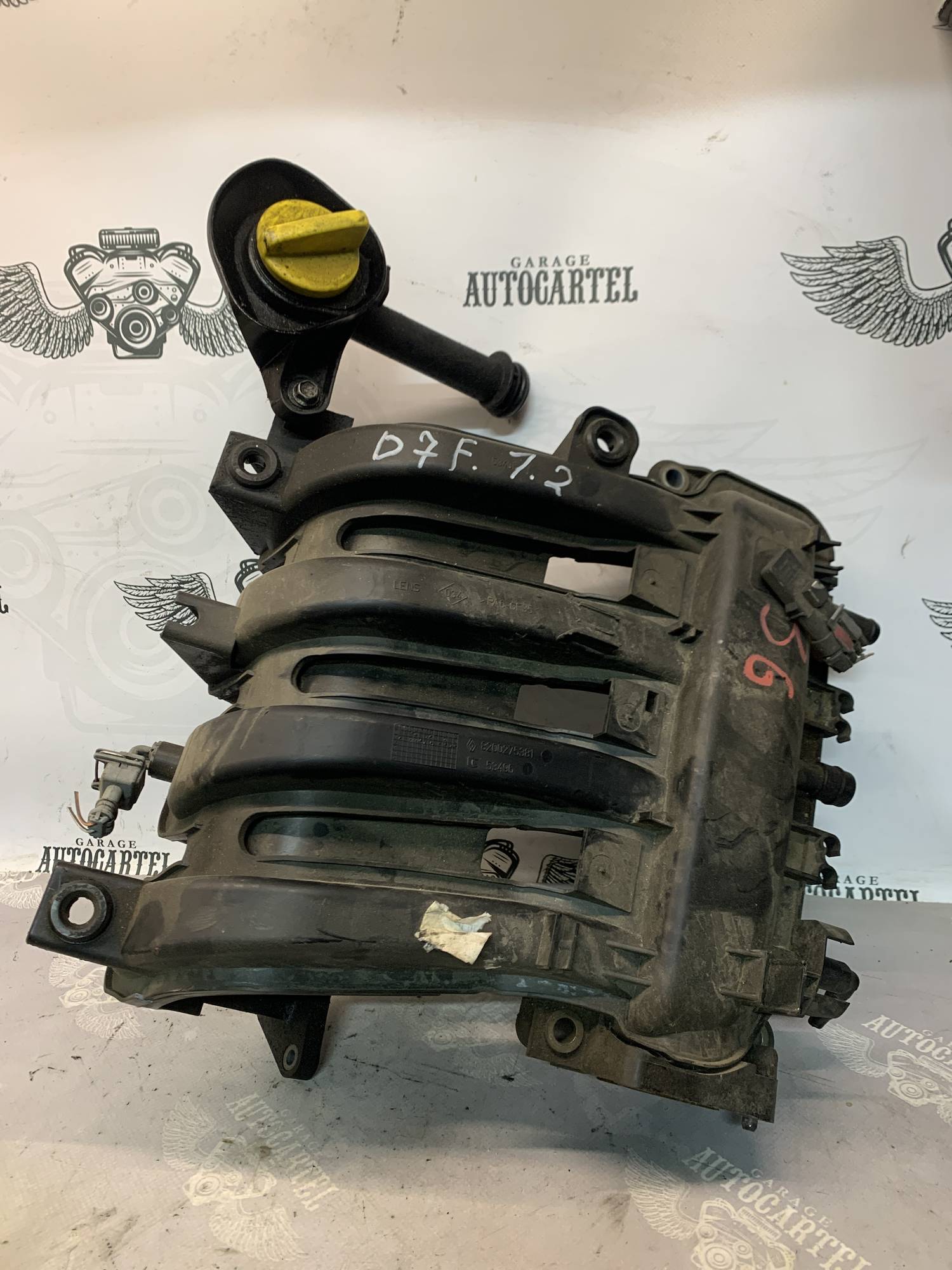 Колектор впускний пластик Renault Clio 3 1.2 16V 8200275381