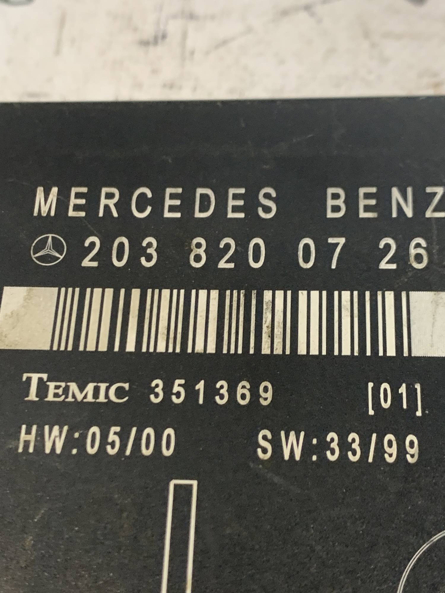 Блок керування дверей задні праві Mercedes C203 W203 2038200726
