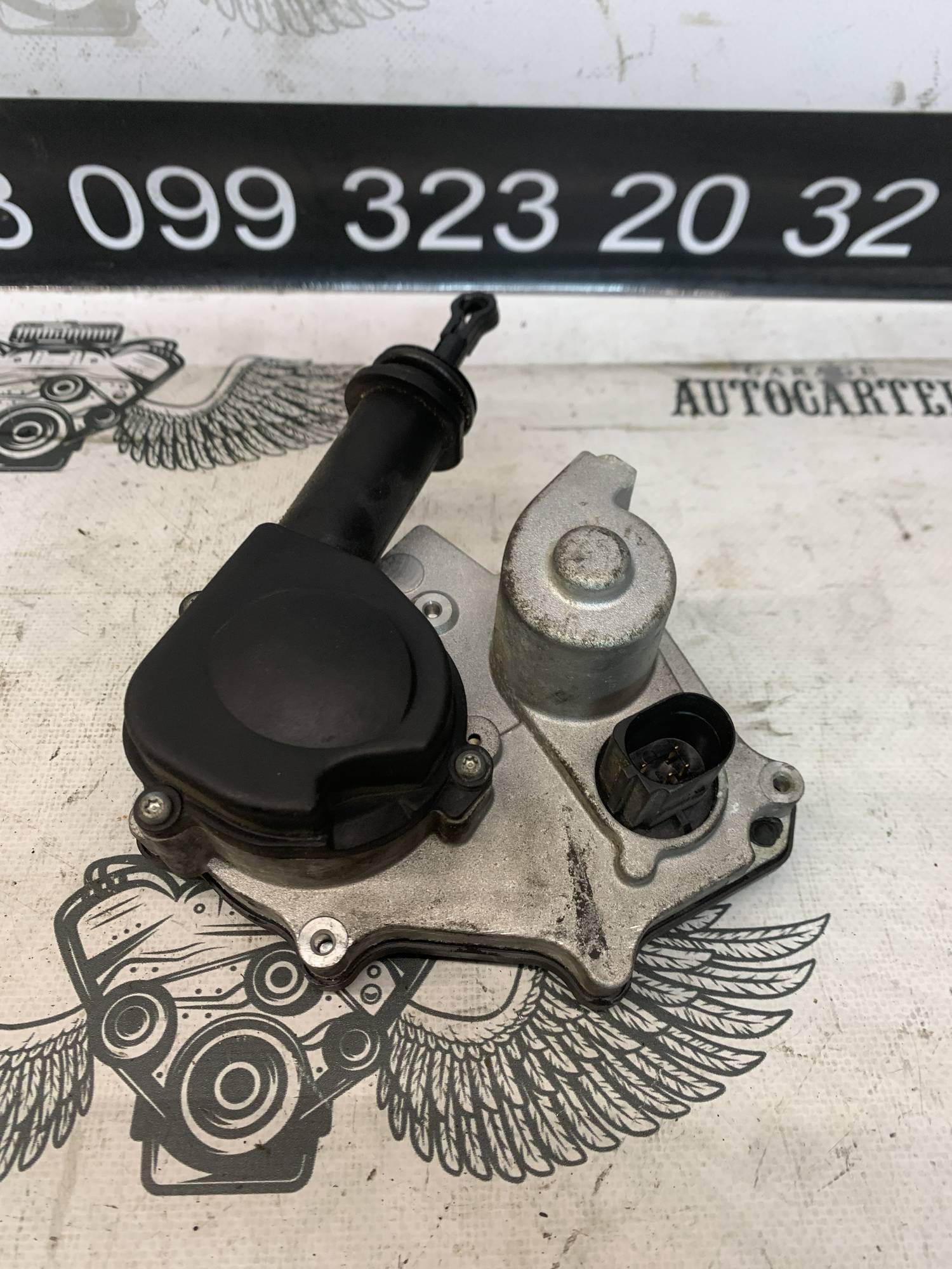 Механізм зміни довжини впускного колектора VW Passat 2.0 16V 2900308501