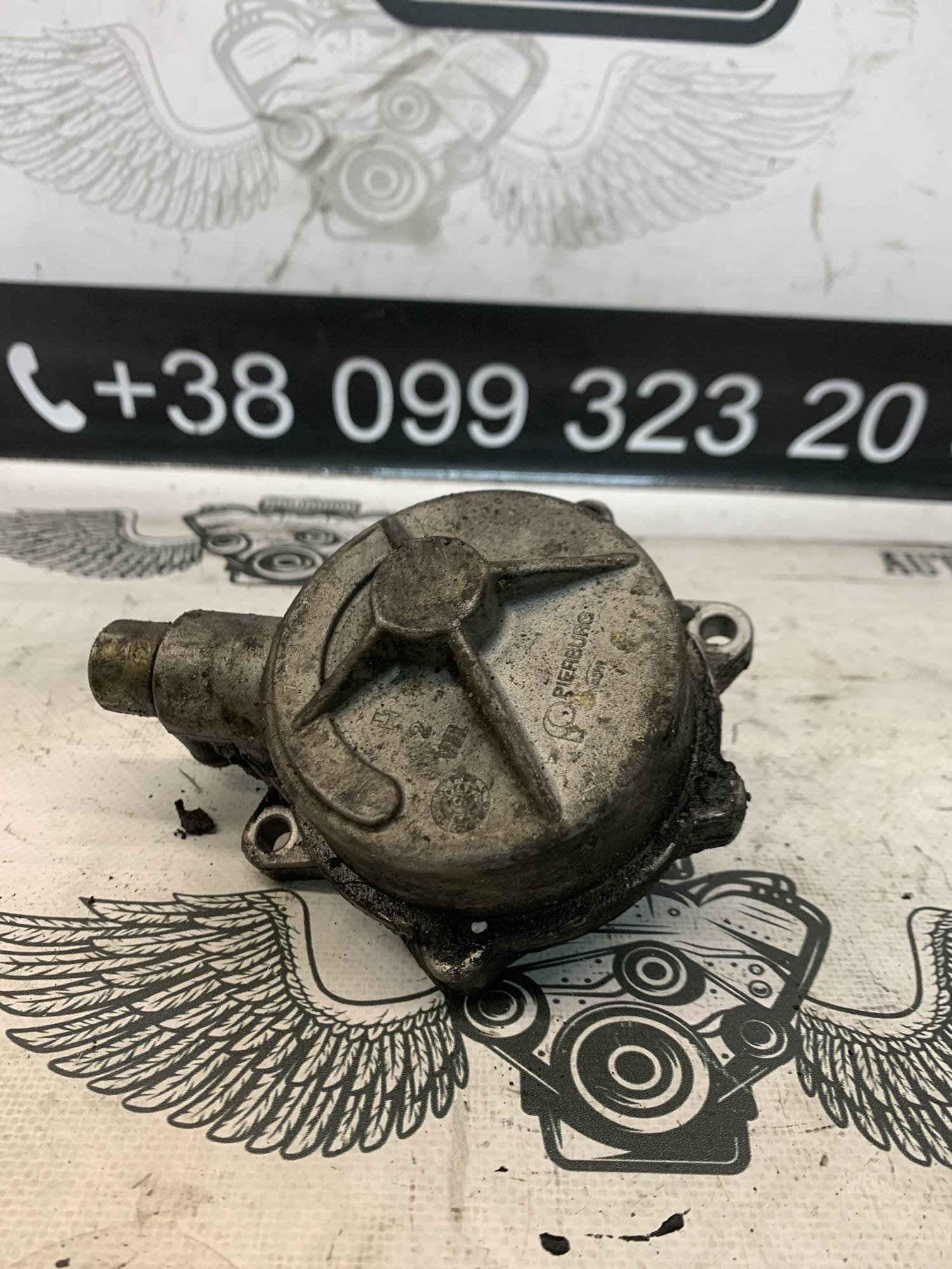 Вакуумний насос Audi A6 C5 2.5 td 7.22185.01