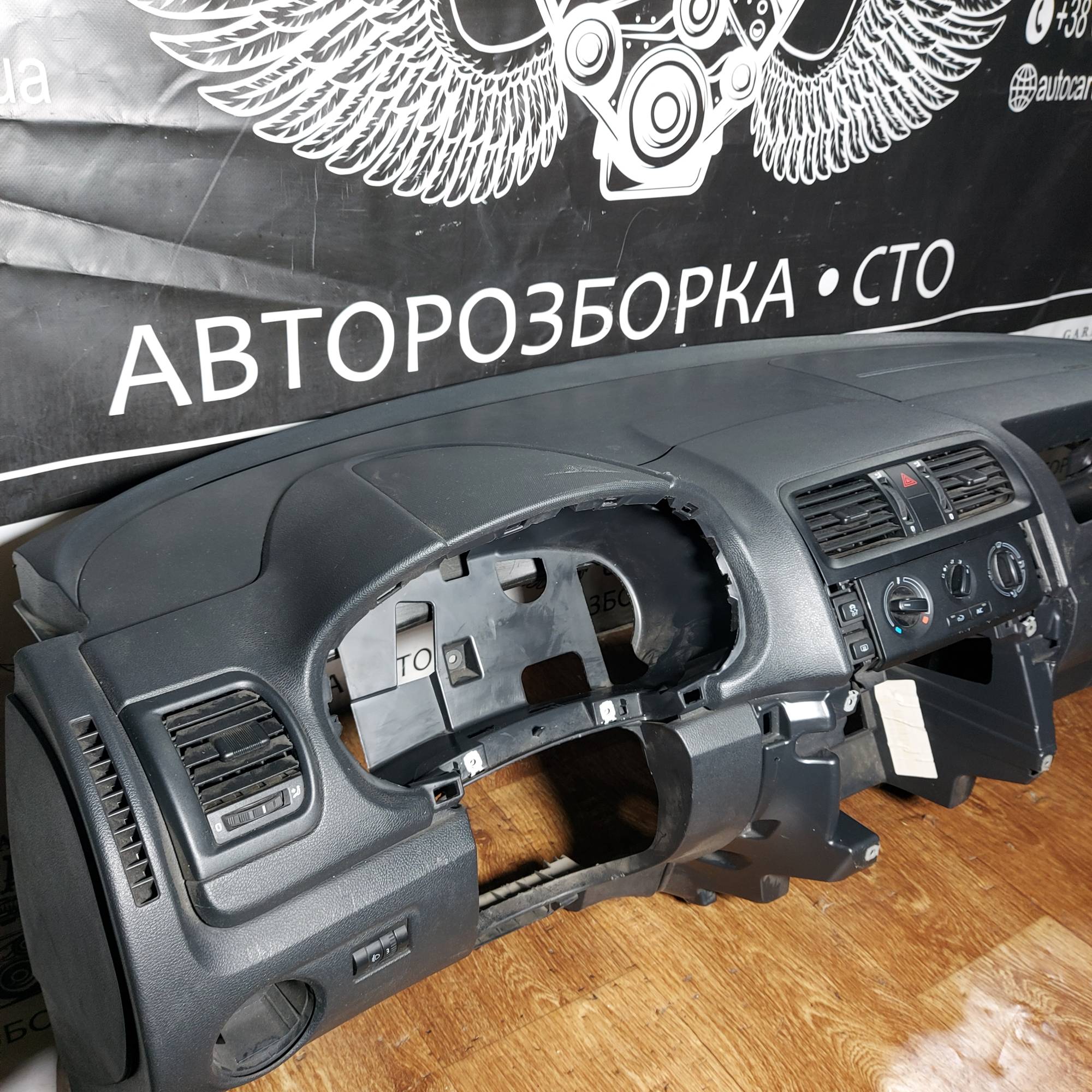 Торпедо Skoda Fabia II 2006-2014 дефект T020