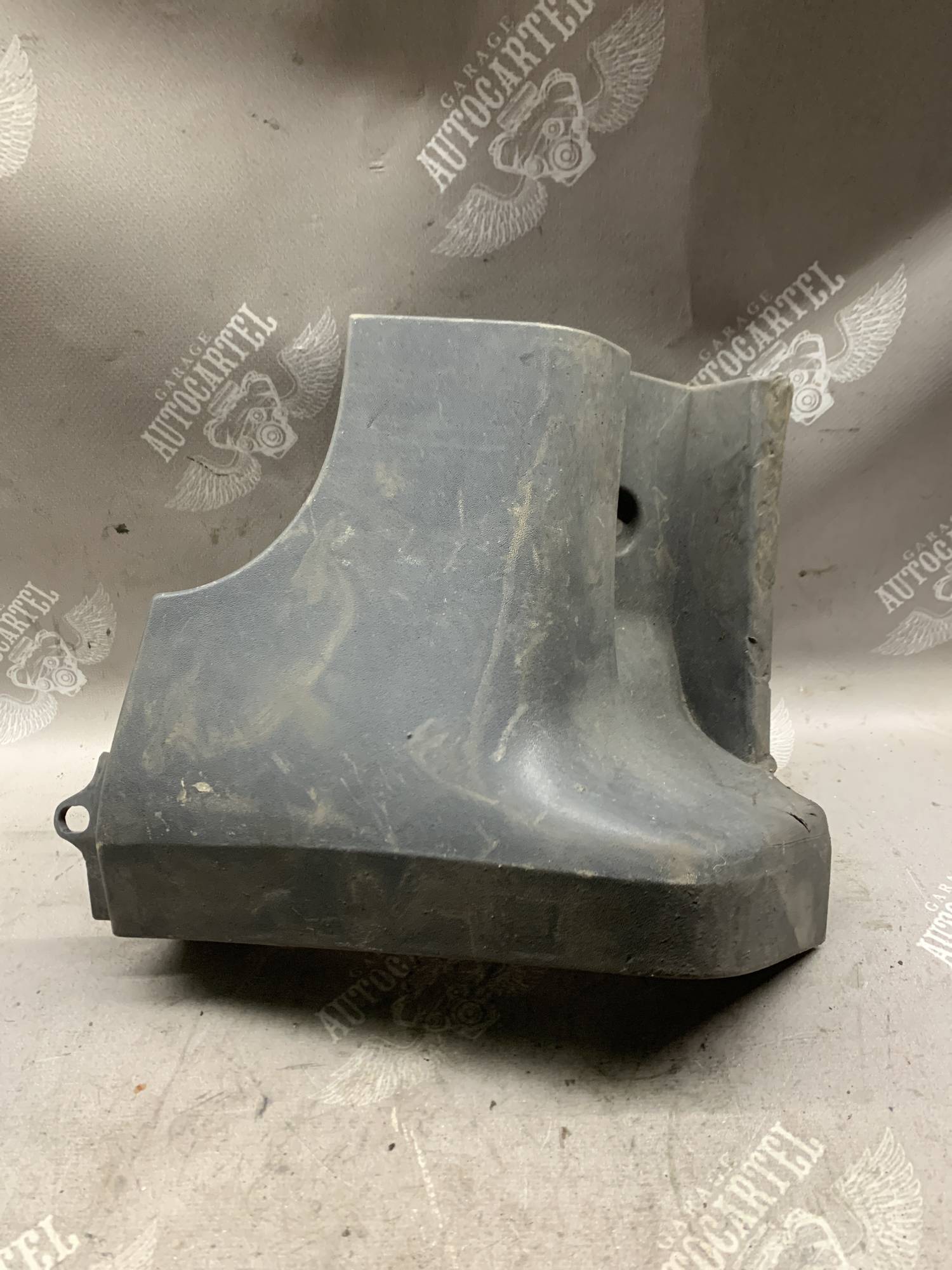 Накладка порога перед ліва Volvo XC90 21972423