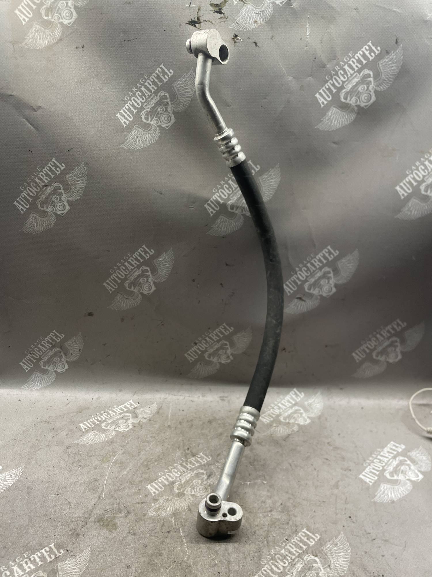 Трубка кондиціонера SKODA Fabia II 07-14; SEAT Ibiza 09-17 1.6tdi 6r0820721