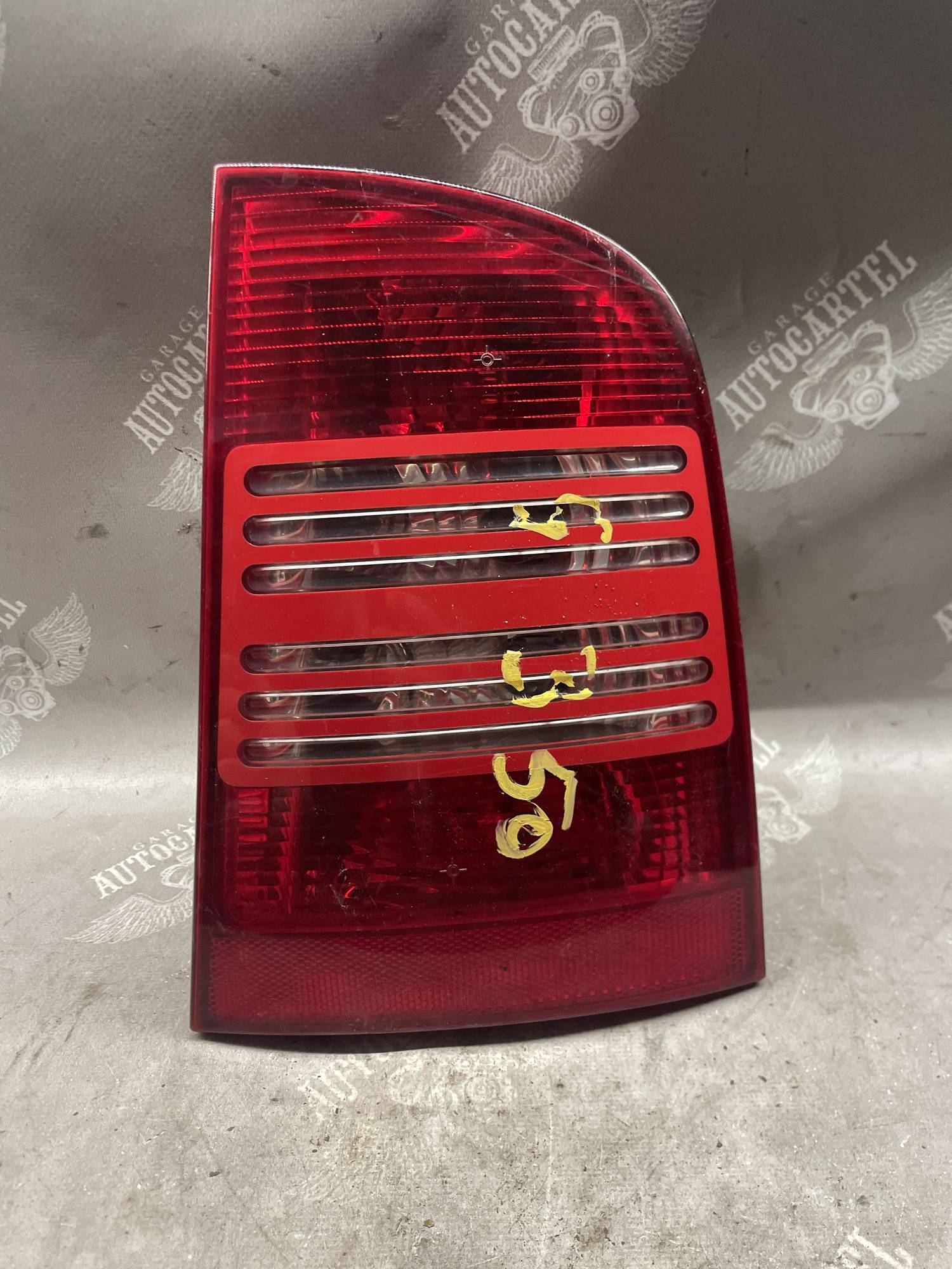 Ліхтар задній правий Skoda Octavia Tour 1u9945096b