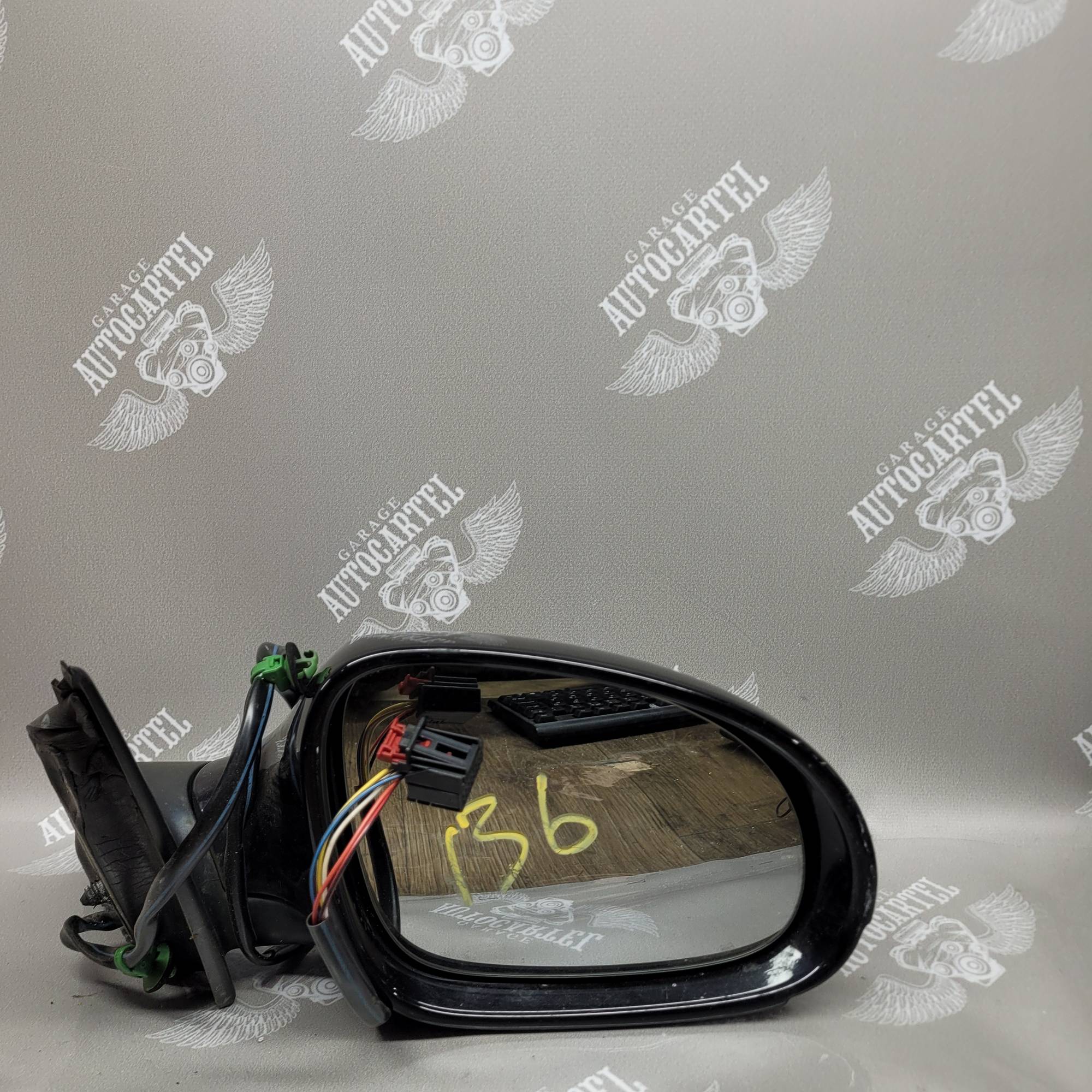 Дзерка переднє праве volkswagen passat b6 5pin 3с0857934