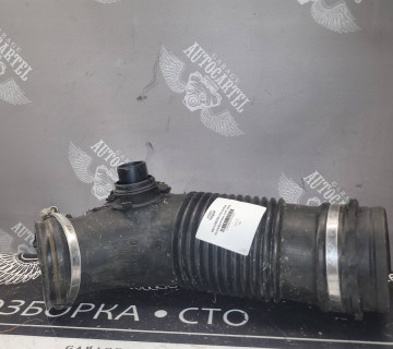 06e129629e Патрубок інтеркуллера audi a6c6