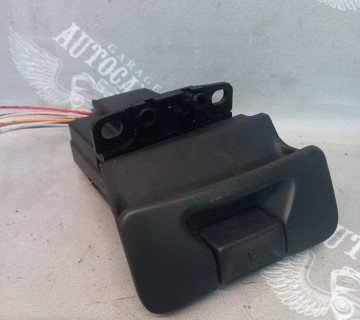 Кнопка ручного тормоза Renault Laguna II 8200550555