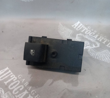 Кнопка склопідіймача задня ліва Opel Astra (J) 2009 13301888