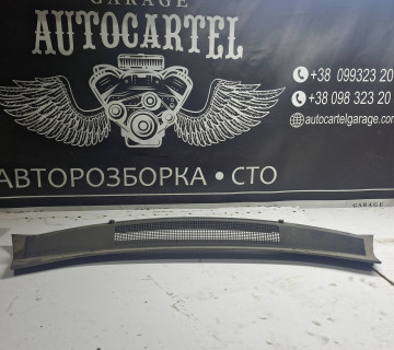13142034 Декоративна накладка під лобове скло жабо Zafira B 2005—2011
