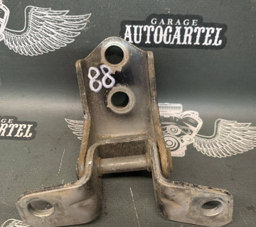 Петля дверей Mazda 5 1999—2018 (mazda) 2100000618064