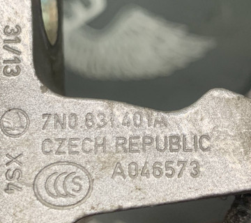 7n0831401a Петля дверей лівої для Volkswagen Passat B7 2015-2022