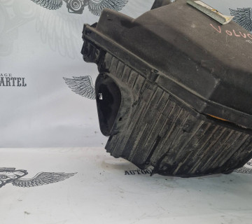 Корпус повітряного фільтра VOLVO XC60 2008-2013 (в зборі) 30748207