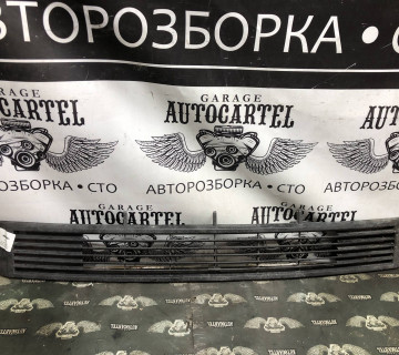 251853663 решітка радіатора нижная Volkswagen T3