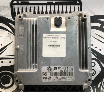 070997016m Блок керування двигуном VW T5