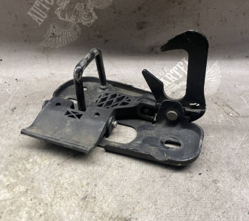 Замок капота (Гак) VW Touran 1t0823480a