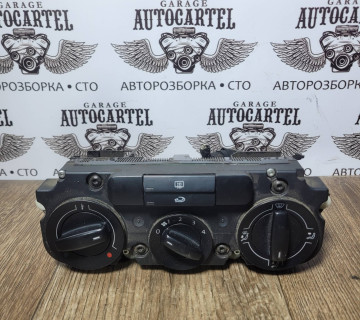 Блок управління пічкою Volkswagen Caddy 2004-2010p Фольксваген Кадди 1K0819047AP
