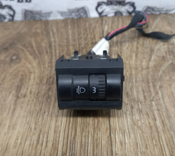 Коректор фар (регулятор світла) Skoda Roomster 2006-2015 5J0941333