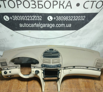 Торпедо Mercedes w211 світло сірий