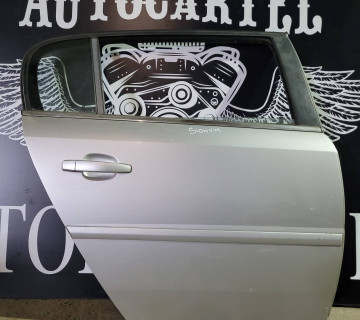 Дверка задня права opel signum uniwersal 2003-2008 d701