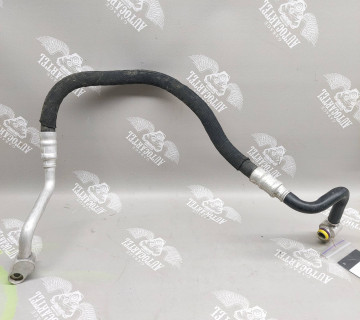 Трубка кондиціонера Audi A6 C6 4F0260701M