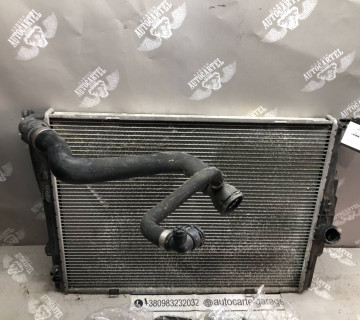 7523257 Радіатор охоодження BMW E90