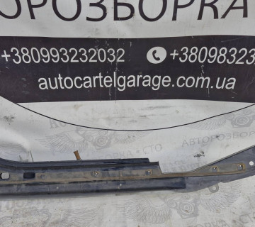 7L6805715 Кронштейн крыла Volkswagen Touareg 2007-2010 2008