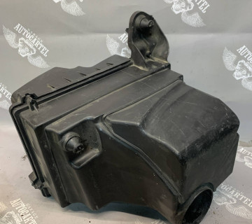 3m51-9600-sh Корпус повітряного фільтра S40 (2) 2004-2012