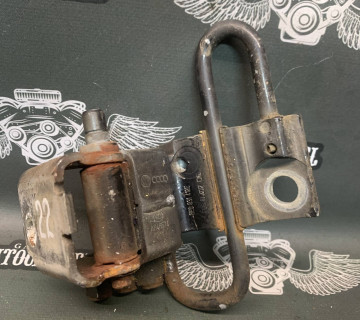 8e0831412e петля нижня передньої правої двері Audi A6 C6 2004-2011