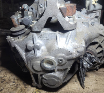 МКПП (механічна коробка перемикання передач) 6-ступка 05- Mazda 6 2.0di 2002-2007
